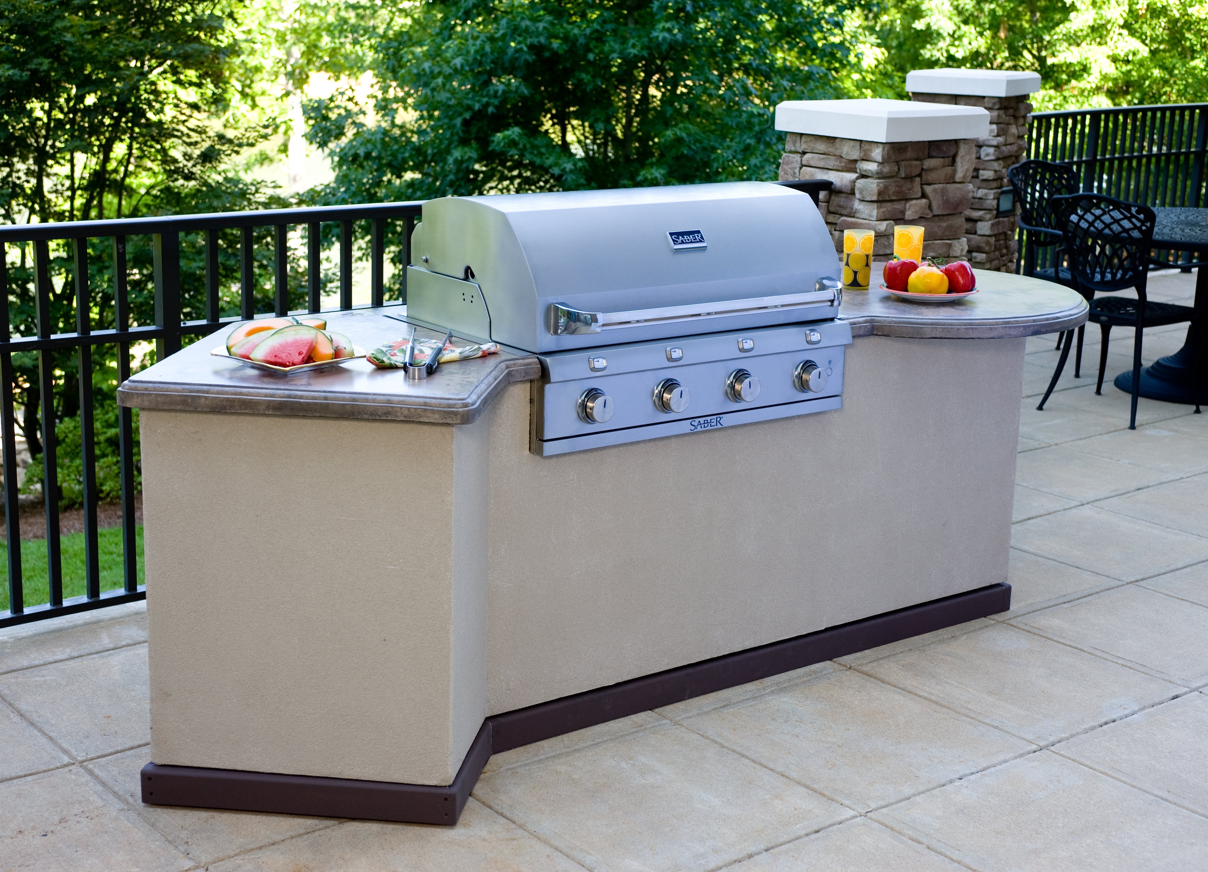 SABER® Premium 4-Burner Built-In Gas Grill
